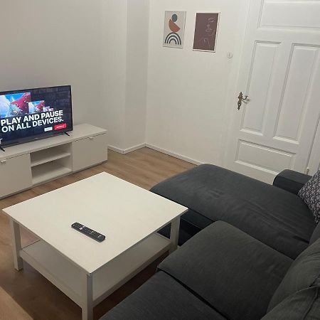 Ruhiges Zentral Gelegenes Apartment In Guetersloh 외부 사진