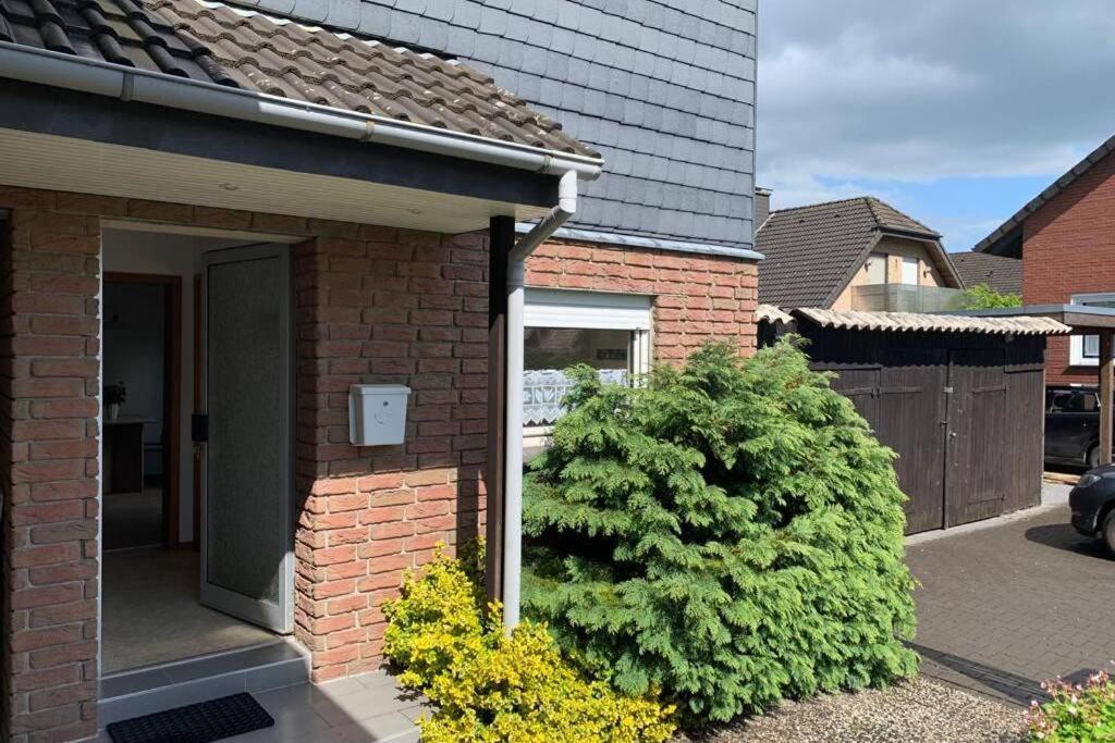 Ruhiges Zentral Gelegenes Apartment In Guetersloh 외부 사진